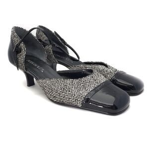 Aerosoles Mary Jane Kitten Heel Womens 7.5M Ankle Buckle Patent Leather Toe Cap